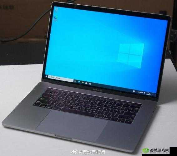 18-19MACBOOKPRO 高清:性能卓越的笔记本电脑